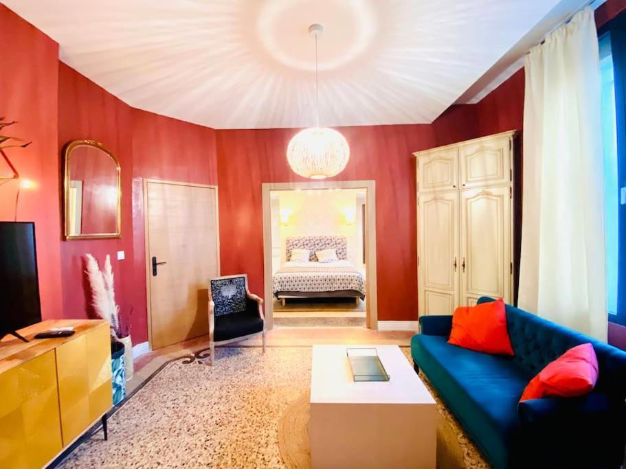 La Suite 2 Pieces Lit Queen Size Entree Privee Nimes Exterior photo